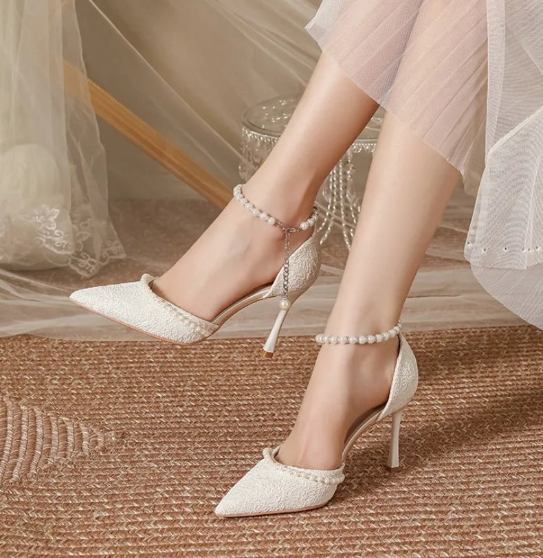High Heeled Shoes Women's Sandals with A Thin Heel and Pointed Toe A Straight Cut Lace Surface White Pearl Bridal Shoes Women