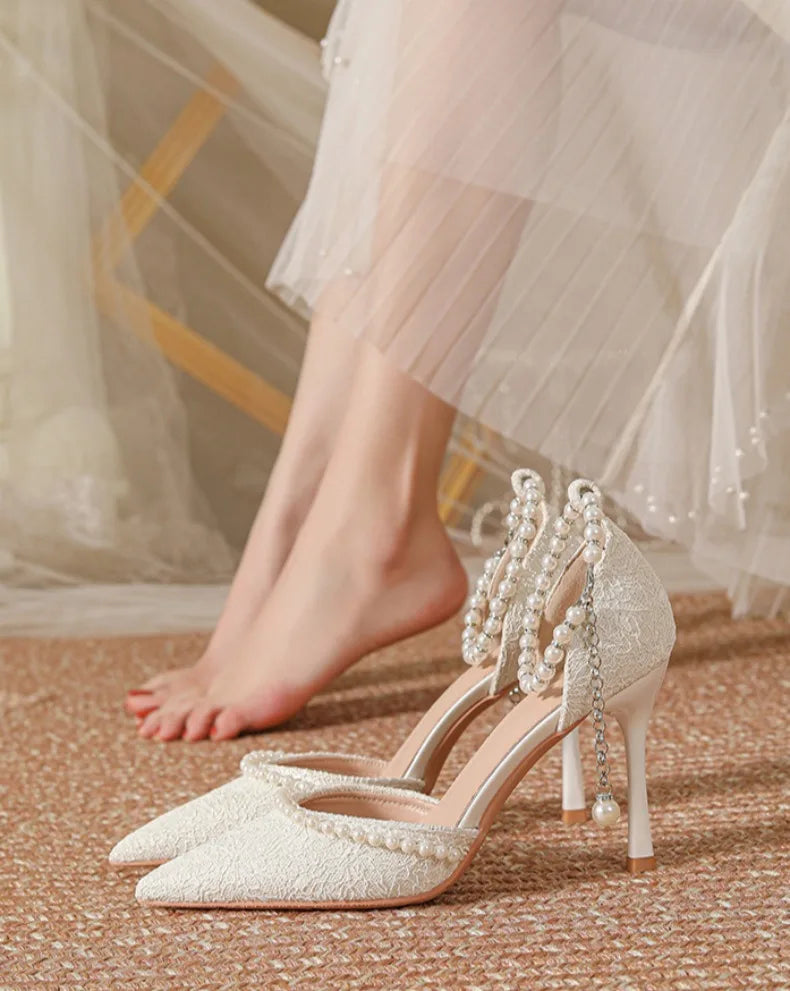 High Heeled Shoes Women's Sandals with A Thin Heel and Pointed Toe A Straight Cut Lace Surface White Pearl Bridal Shoes Women